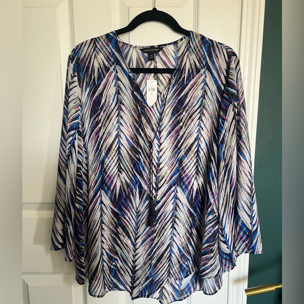 NWT Banana Republic Factory Feather Print V-Hem Tunic SZ XL
